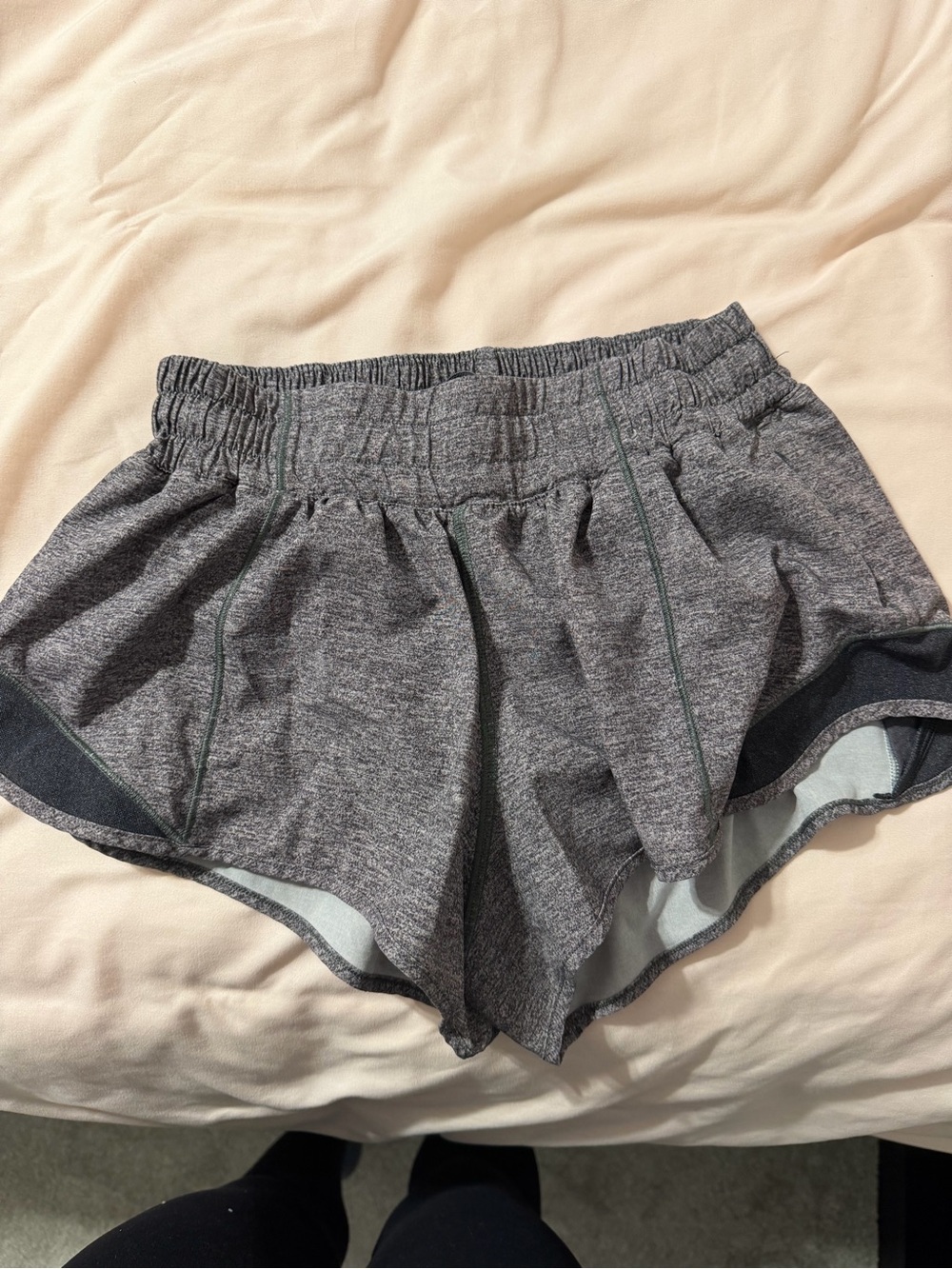 lululemon athletica Heathered Gray Athletic Shorts 2.5” size 4
